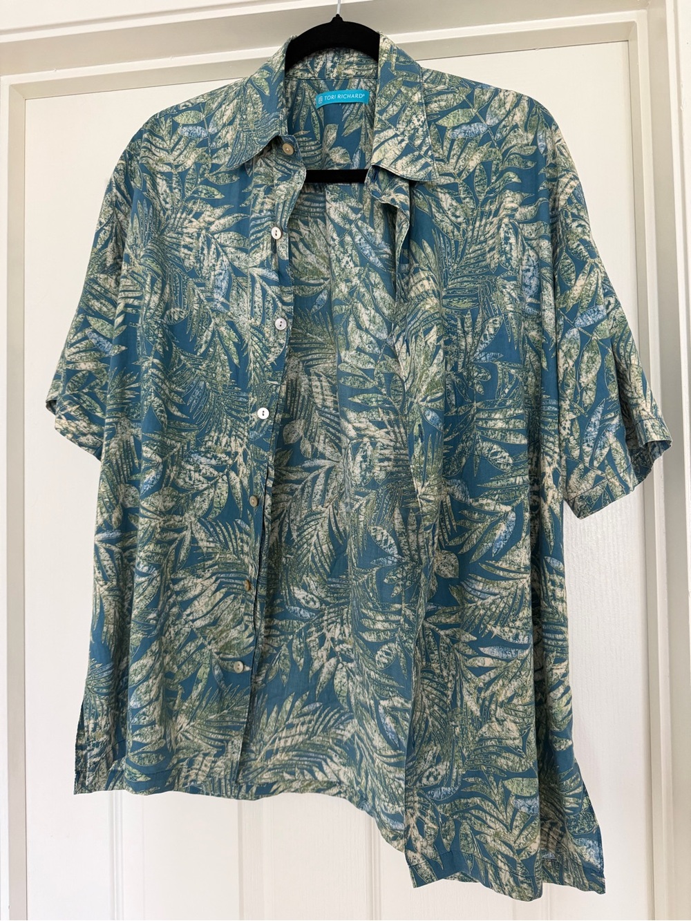 Blue Green Leaf Print Button-Up Shirt by Tori Richard